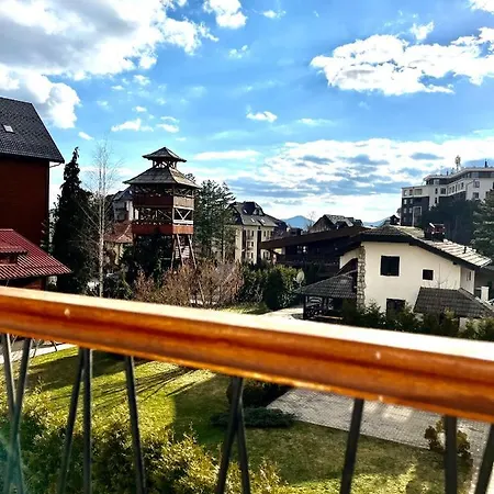 Malaviko, Bazen&spa شقة *